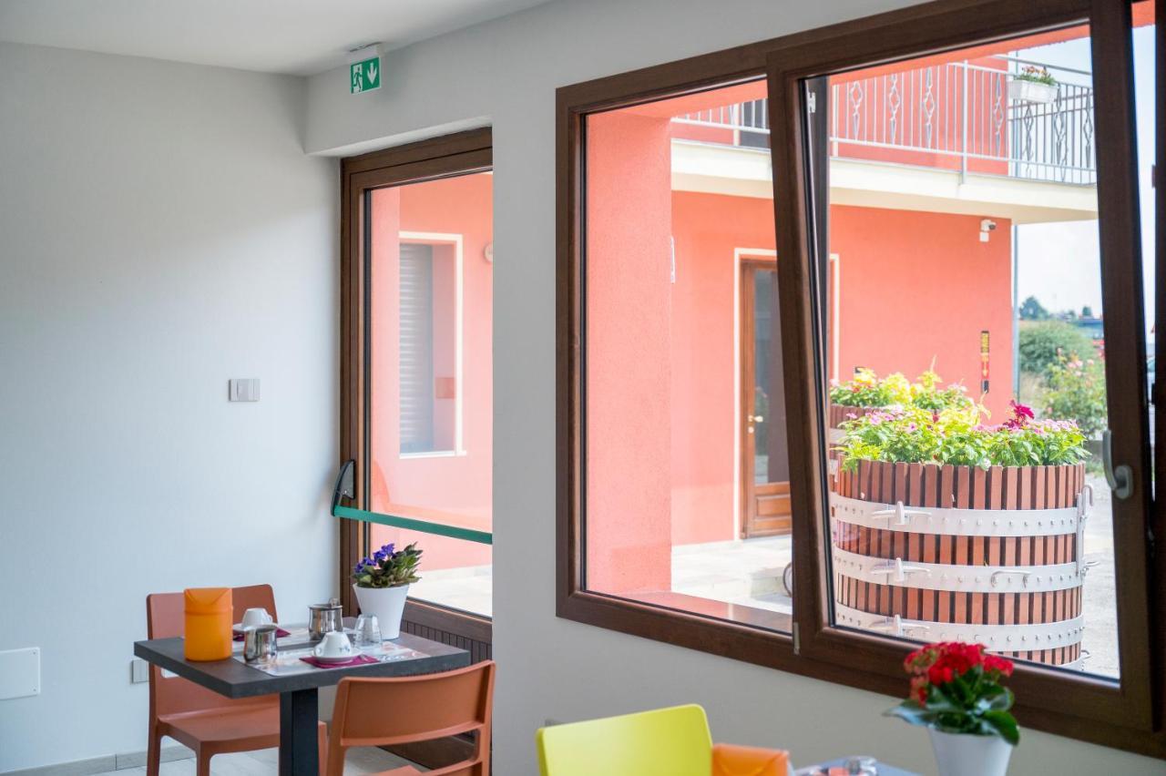 Hotel Vino E Turismo San Defedente di Cervasca Exterior foto